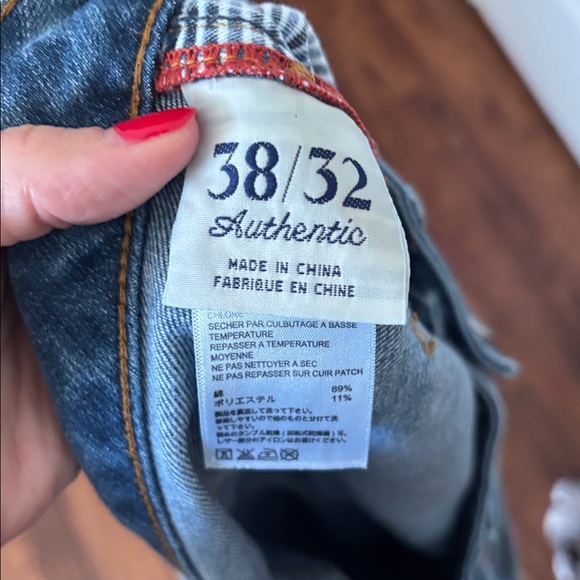 Tommy Bahama Classic Blue Denim Jeans — Authentic Cut - Picture 4 of 5